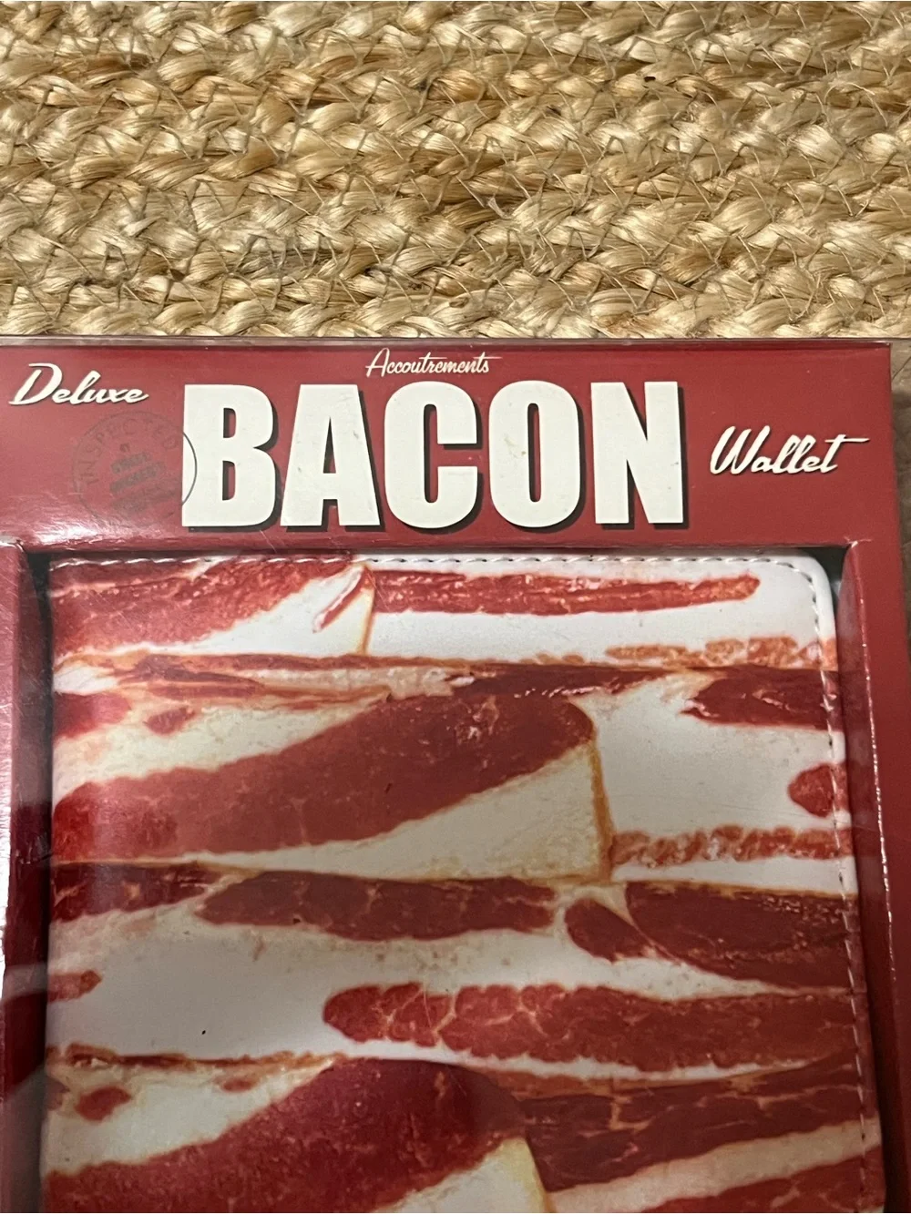 Luxe Bacon-Print Men's Wallet - White & Red